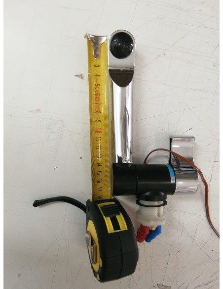 RUBINETTO MISCELATORE MONOFORO CROMATO CON MICROINTERRUTTORE