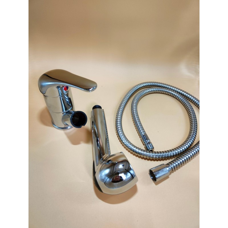 MISCELATORE MONOCOMANDO CON DOCCIA ESTRAIBILE