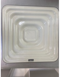 CENTROTAVOLA QUADRATO IN PLASTICA