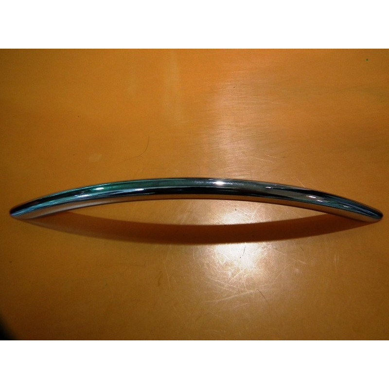 MANIGLIA CROMATA OVALE SPECCHIATA LUNGHEZZA CM 19.
