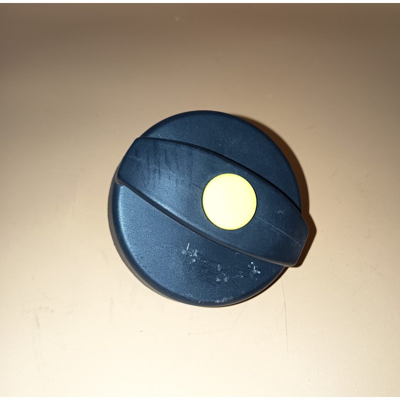 TAPPO ACQUA DUE RAZZE COLORE NERO