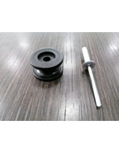 BOTTONE IN NYLON PASSACORDA PER CARRELLI