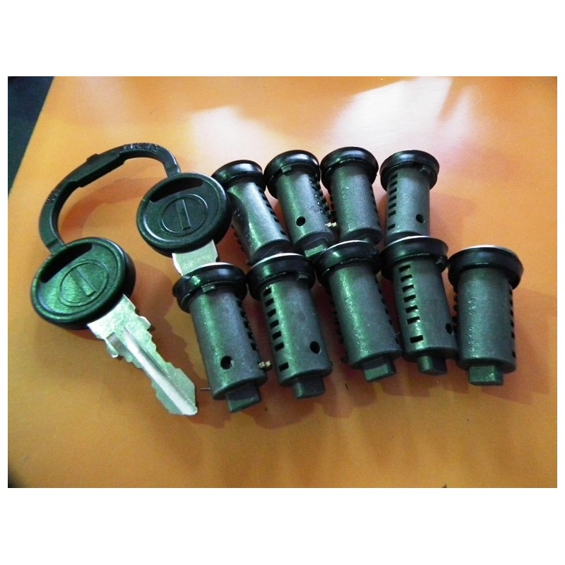 KIT DI  9 CILINDRI PER SERRATURE CON 2 CHIAVI...
