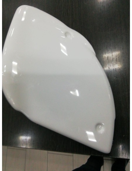 KIT CANTONALI PARAURTI  POSTERIORI DX/SX PER MOBILVETTA ICARO VERSIONE 2003 COLORE BIANCO