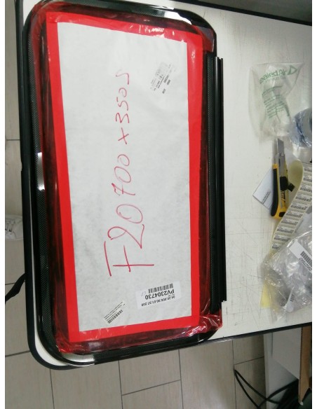 FINESTRA GRIGIA COMPASSO CON SERIGRAFIA NERA CM 700X350 MM SERIE ROXITE POLYPLASTIC