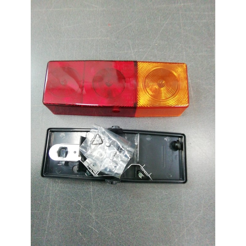 FANALE UNIVERSALE DX/SX PER CARAVAN E RIMORCHI...