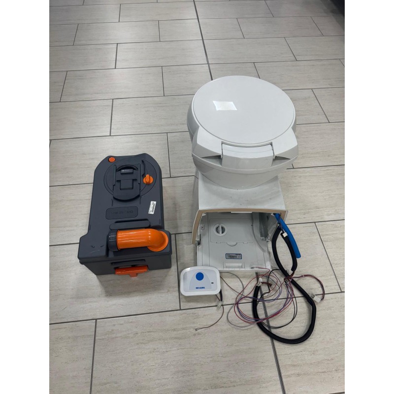 WC COMPLETO DI CASSETTA  MODELLO C250  BASIC