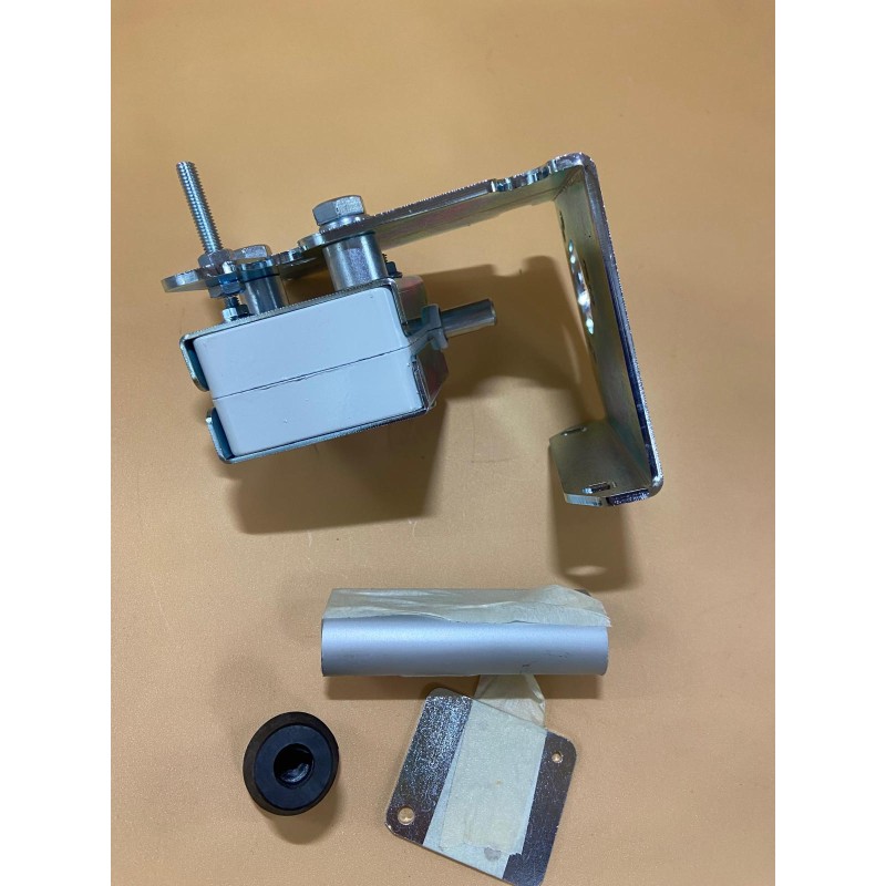RIDUTTORE COMPLETO LATO DX PER GRADINO PROJECT...