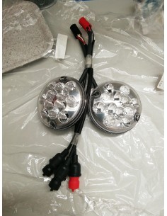 KIT DI FANALI STOP/POSIZIONE/FRECCIA DX E SX PER...