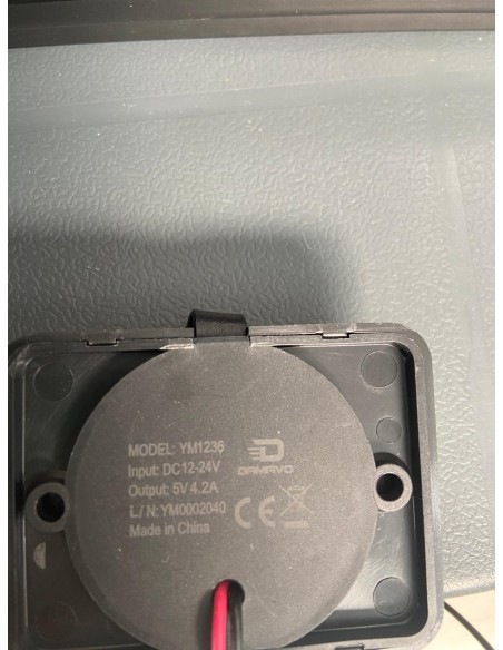 PRESA DOPPIA USB,MONTAGGIO A GIORNO