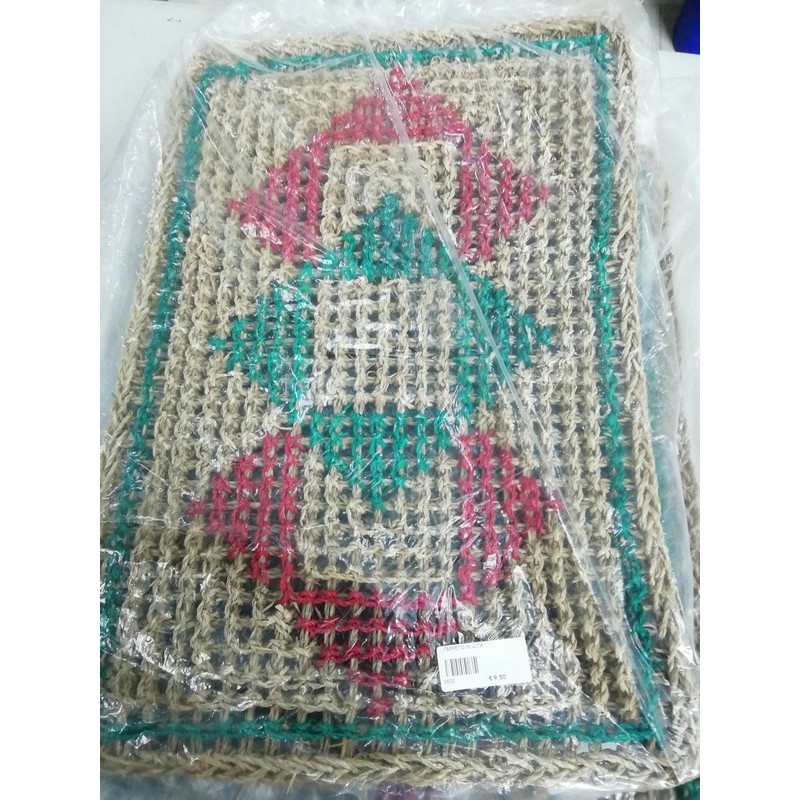 TAPPETO IN JUTA