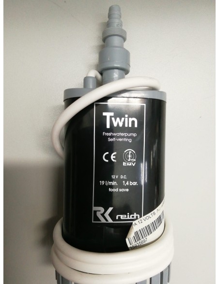 POMPA 12 VOLTS  AD IMMERSIONE MODELLO REICH DA 19 LITRI AL MINUTO DA 1,4 BAR