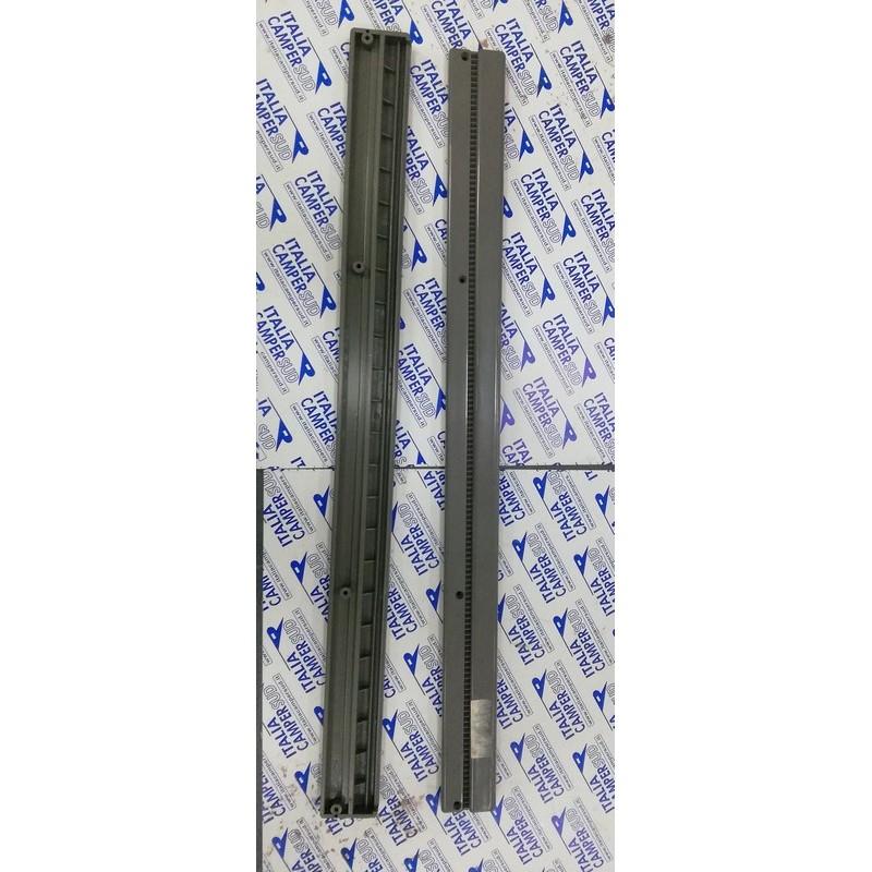 GUIDA TAVOLO SUPERIORE A PARETE MISURA 715X55MM