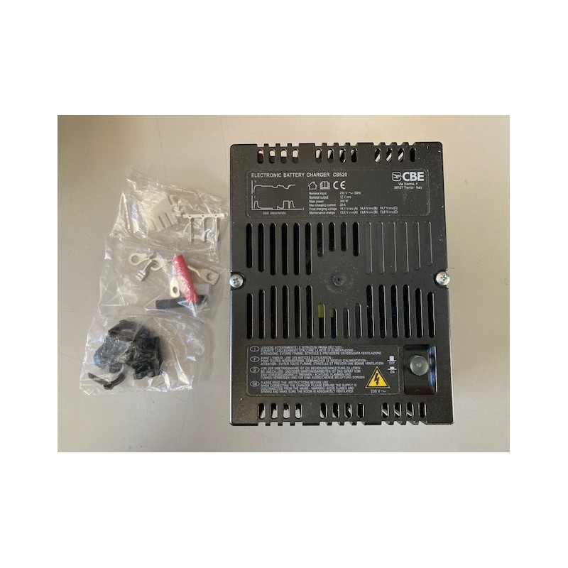 CARICABATTERIE CB520/3 300 W