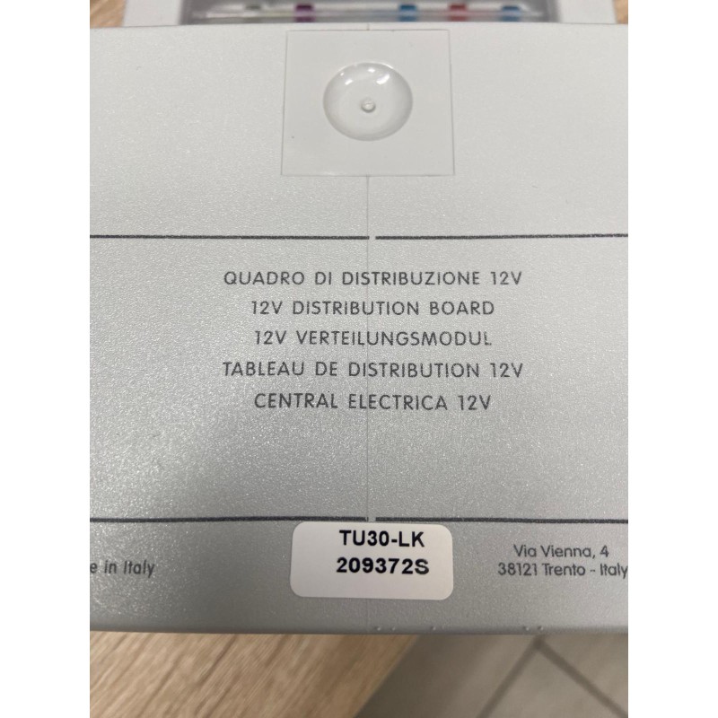 QUADRO DISTRIBUZIONE 12V CBE  MODELLO TU30-LK
