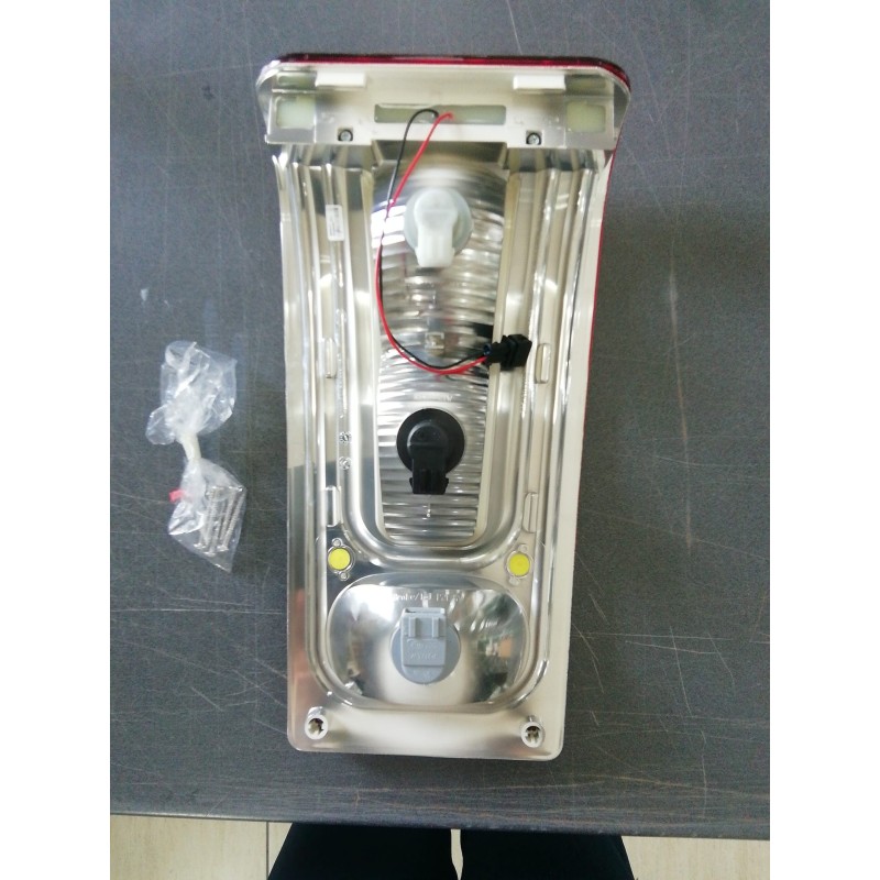 FANALE POSTERIORE  DI RICAMBIO ADRIA MARCATO HELLA