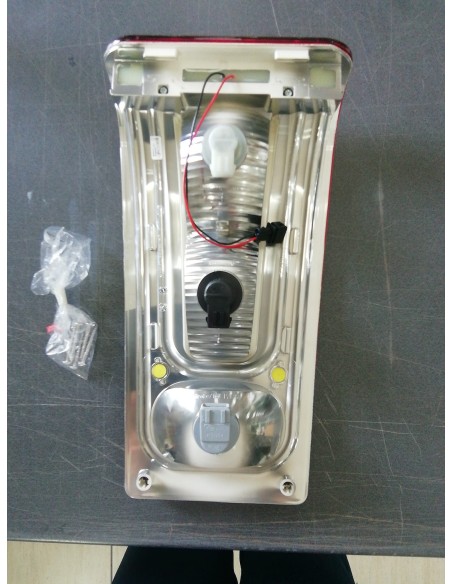 FANALE POSTERIORE  DI RICAMBIO ADRIA MARCATO HELLA