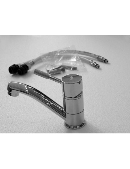 RUBINETTO MISCELATORE CROMATO PER CAMPER LAIKA COMPLETO CON N 2 FLESSIBILI ATTACCO JOHN GUEST