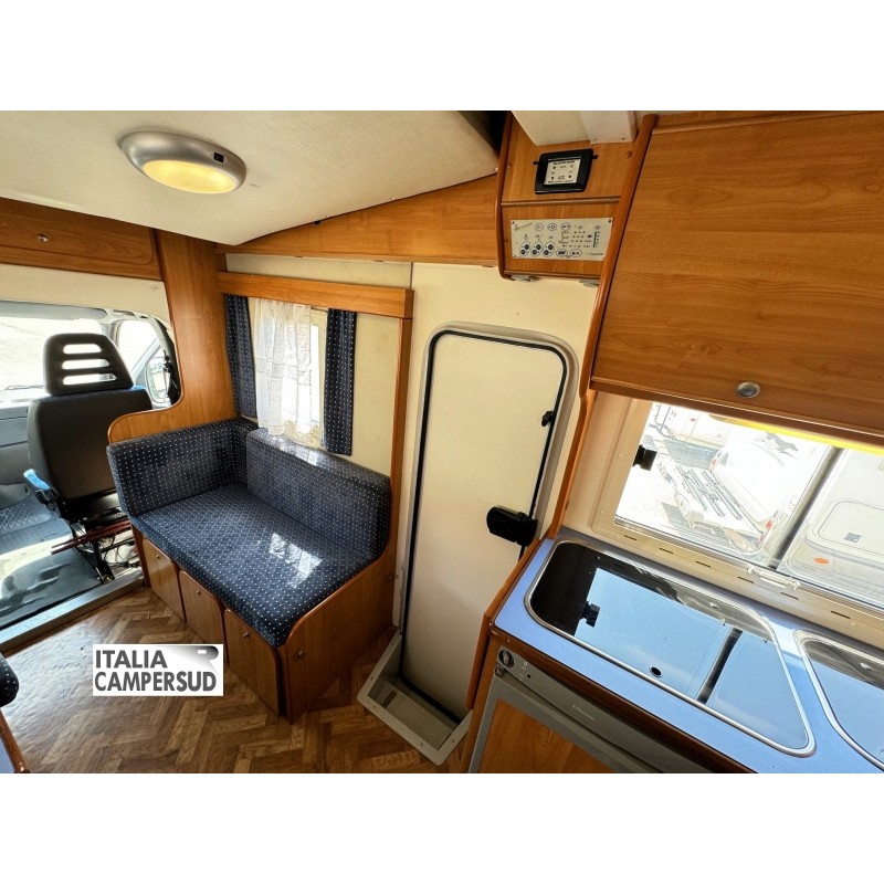 CINQUESTELLE NAVIGATOR S 681 | LETTO BASCULANTE |