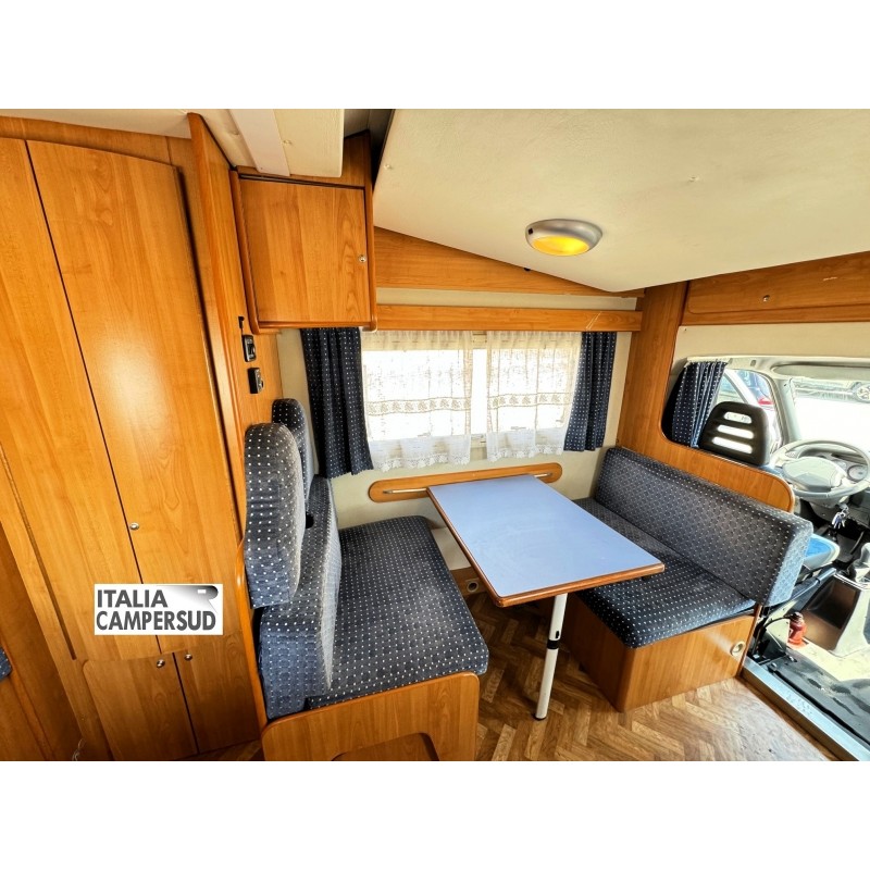 CINQUESTELLE NAVIGATOR S 681 | LETTO BASCULANTE |