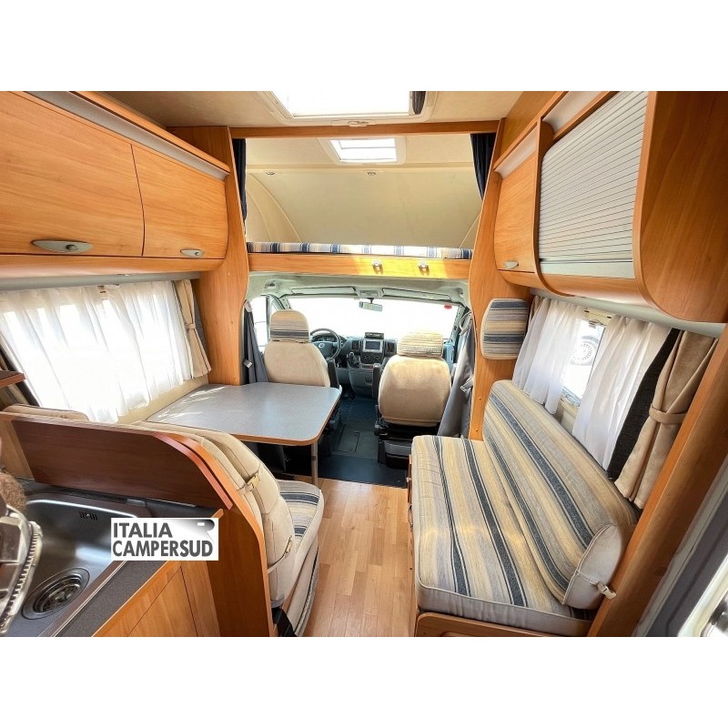 ADRIA CORAL A 660 SP GARAGE