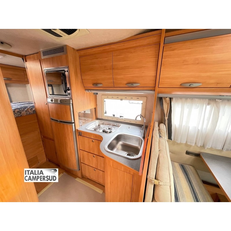 ADRIA CORAL A 660 SP GARAGE