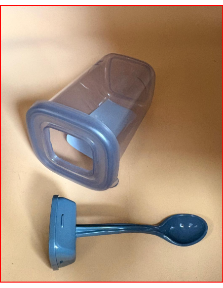 BARATTOLO PER ALIMENTI CON CHIUSURA E CUCCHIAINO