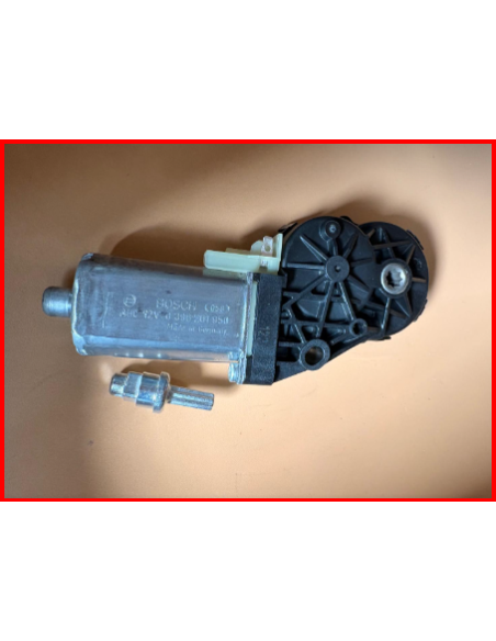 MOTORE 12 VOLTS PER GRADINO PORTA D  INGRESSO THULE MODELLO  V15